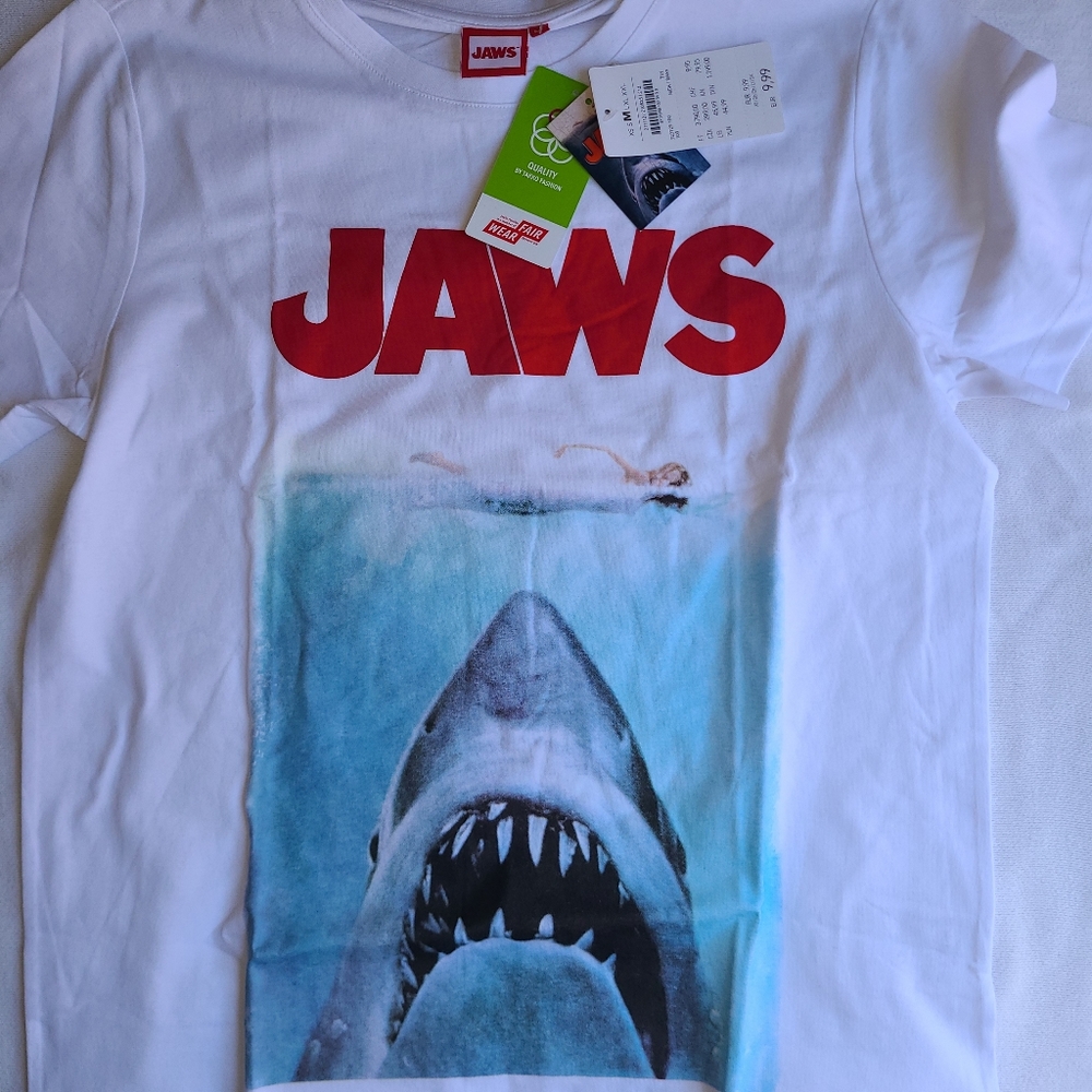 *NEW* JAWS Short Sleeve T-shirt